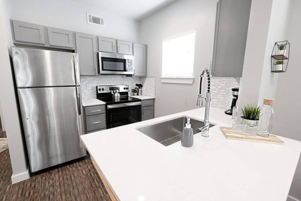 The Kozy Urban Dallas Flat Esterno foto
